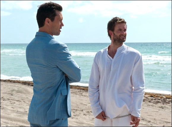 Michael Westen et Simon Escher